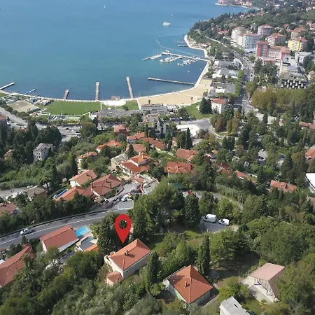 Four-bedroom Holiday In Tatil Evi Portorož